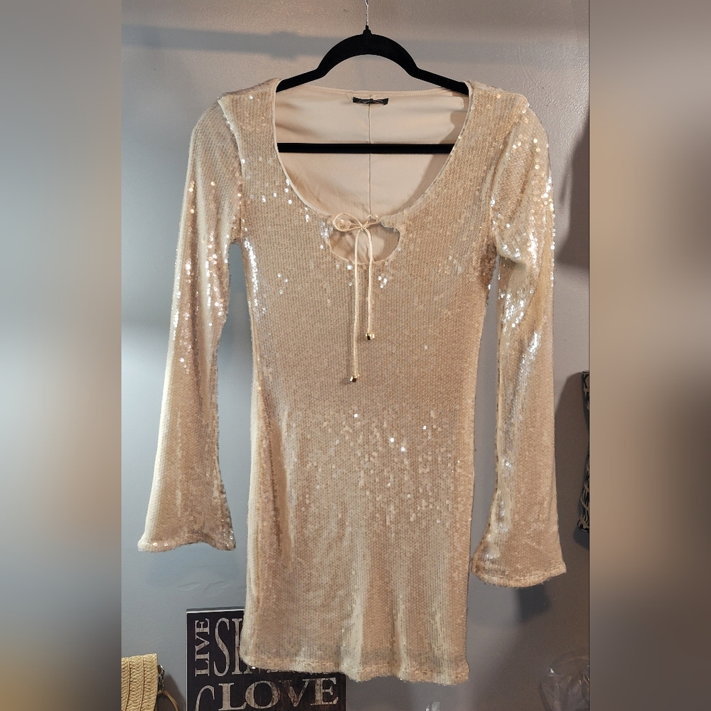 Cream Bodycon Dress with Bell Sleeves and Scoop Neck NWT